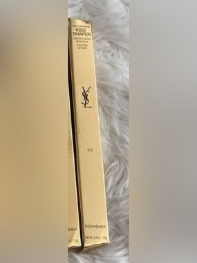 Yves Saint Laurent Kiss Shaper Lip Liner color 103